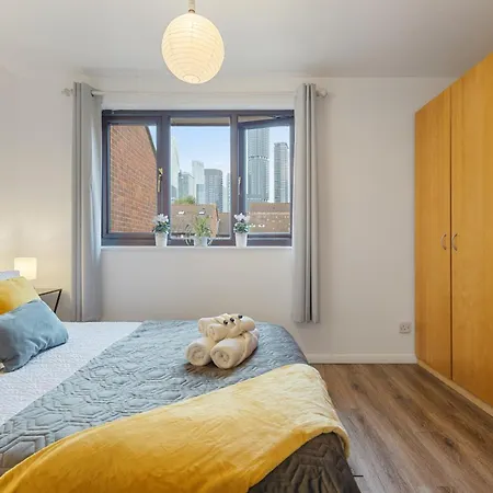 Cosy Canary Wharf House London Exterior photo