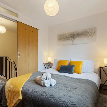 Cosy Canary Wharf House London Exterior photo